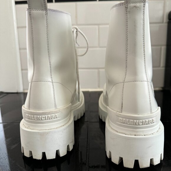 Balenciaga White Strike Combat Boots Size 37 Excellent Pre-worn condition - Picture 3 of 8